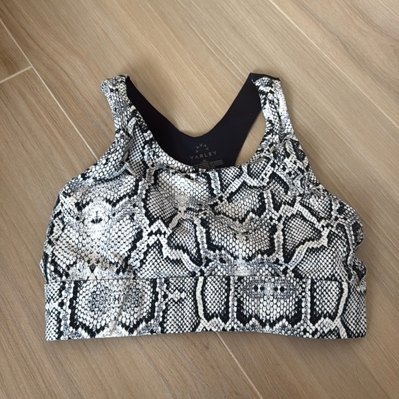 Varley Bassett Sports Bra Snake Print - M - Picture 1 of 3